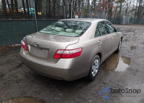 2009 Toyota Camry z USA, uszkodzony, nr VIN 4T1BE46K79U340046